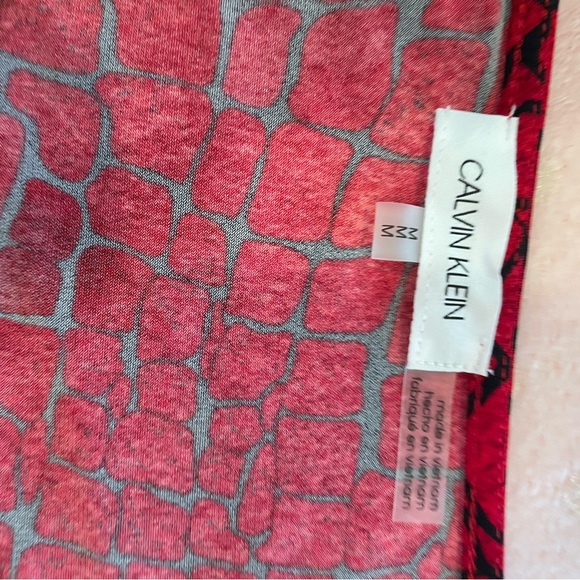 Calvin Klein red top with rhinestone embellishment..very flattering 😊 - Picture 7 of 8